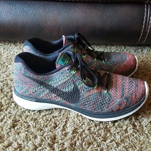 Nike Flyknit Lunar 3